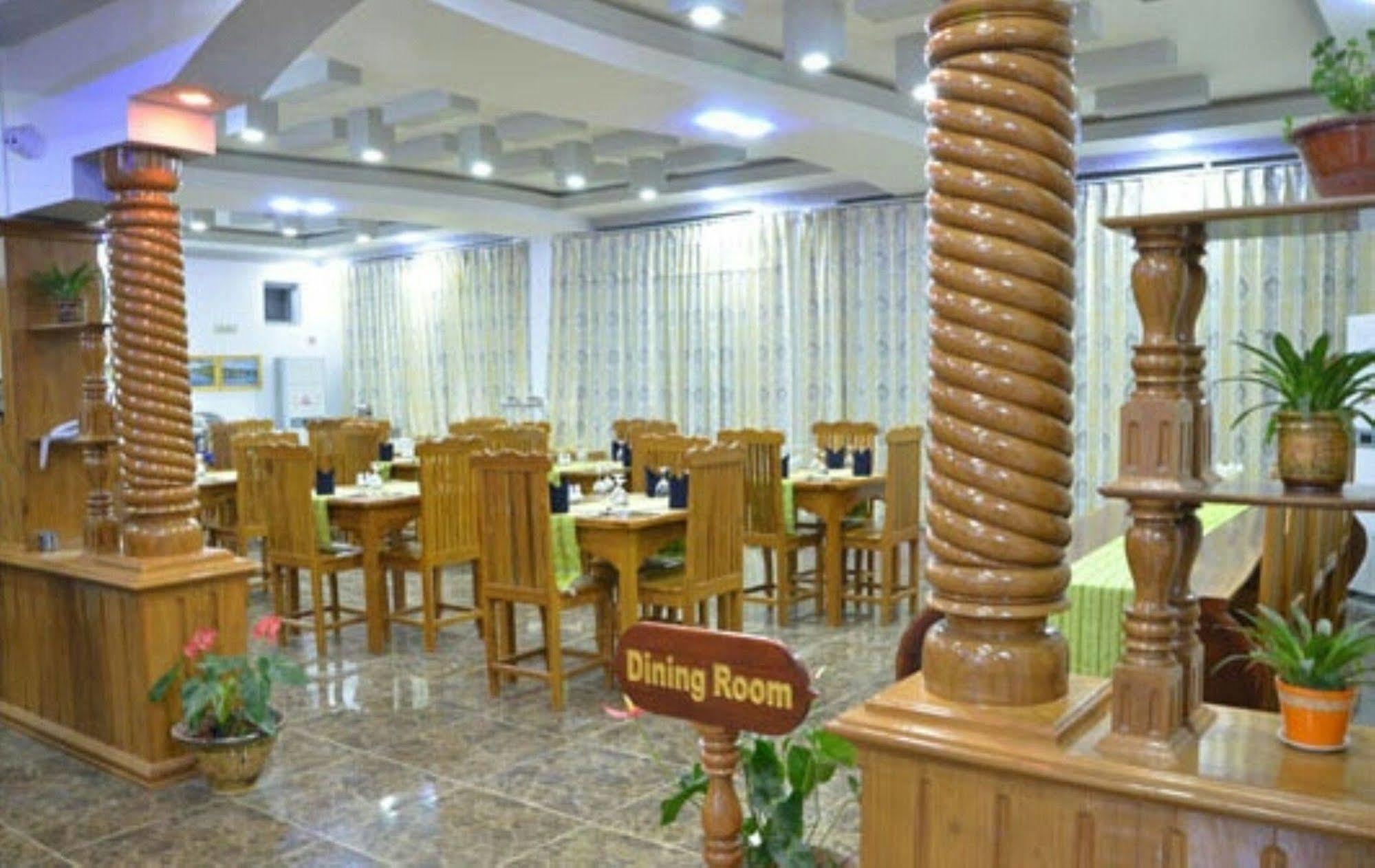 Myat Nan Taw Hotel ロイコー エクステリア 写真